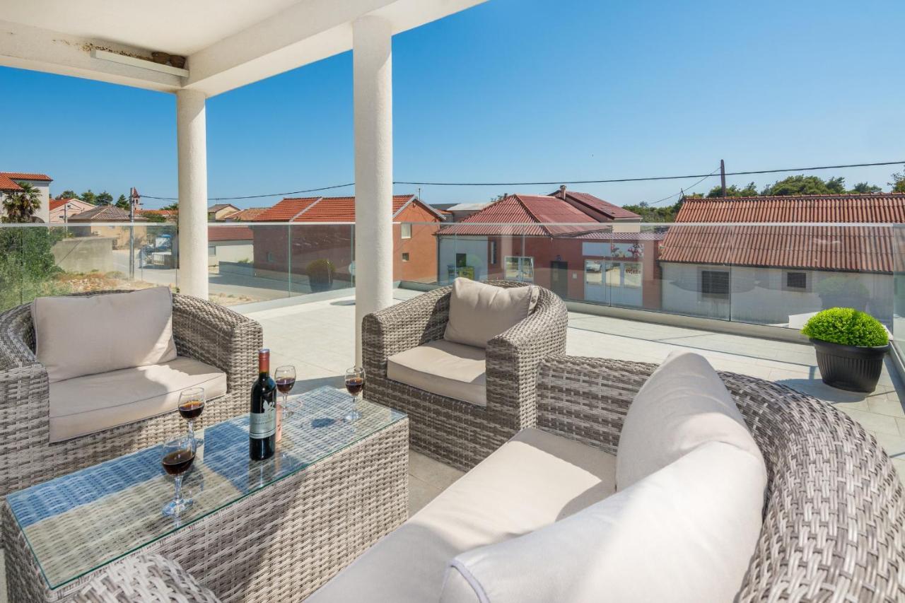 Apartments Krpan Вир Екстериор снимка